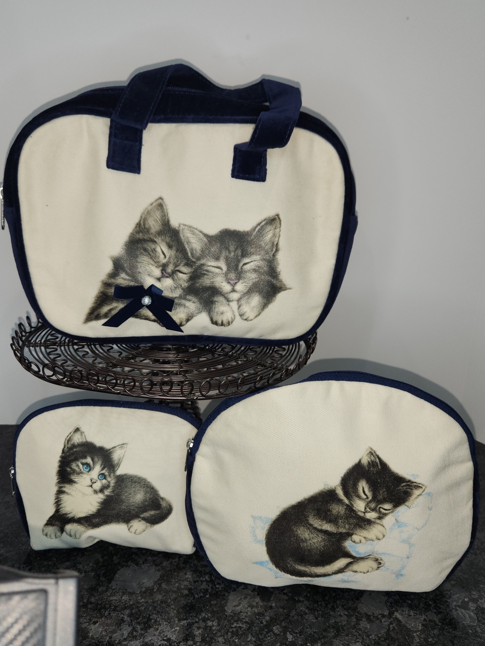 SALAMANDER Cream and Navy Cat Print Pet Travel Bag Set - Unbranded